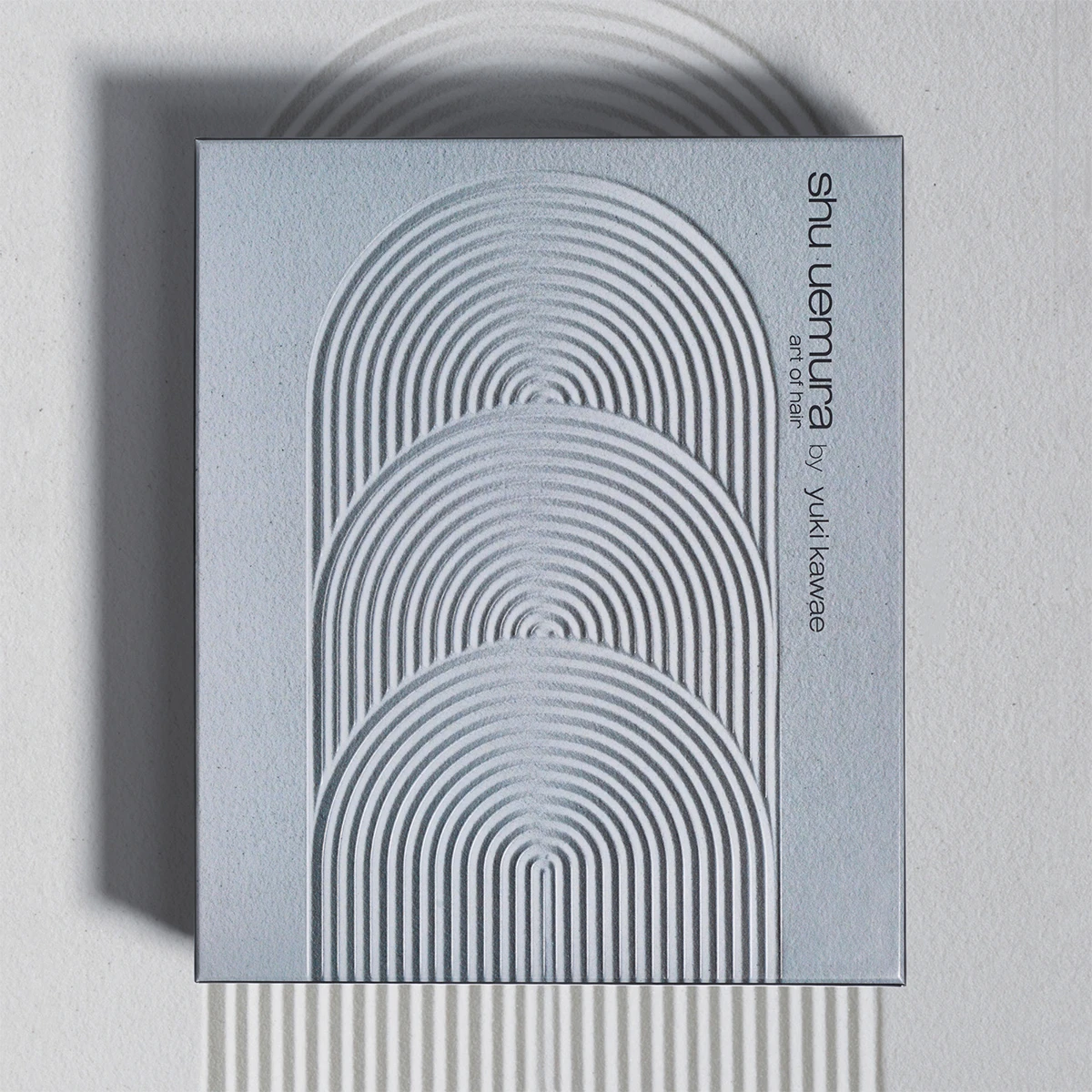 Coffret Noël Essence Absolue & Izumi Tonic Shu Uemura 5 Coffret Noël Essence Absolue & Izumi Tonic Shu Uemura – Image 5