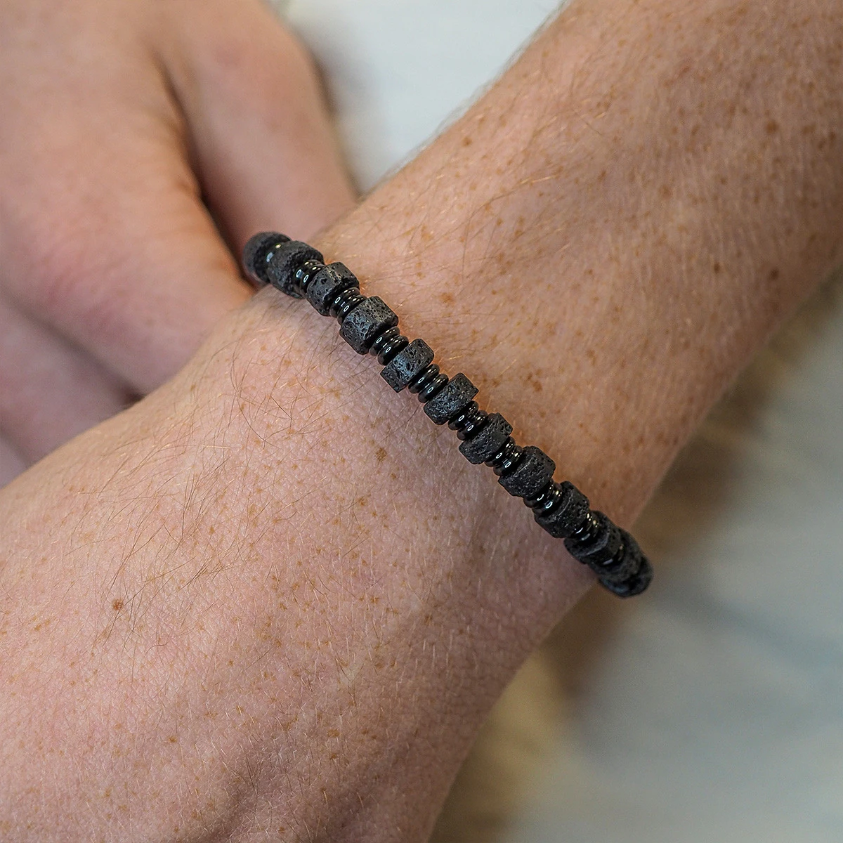 Bracelet "Lava" Acier Noir - Pierre De Lave 2 Bracelet "Lava" Acier Noir - Pierre De Lave – Image 2